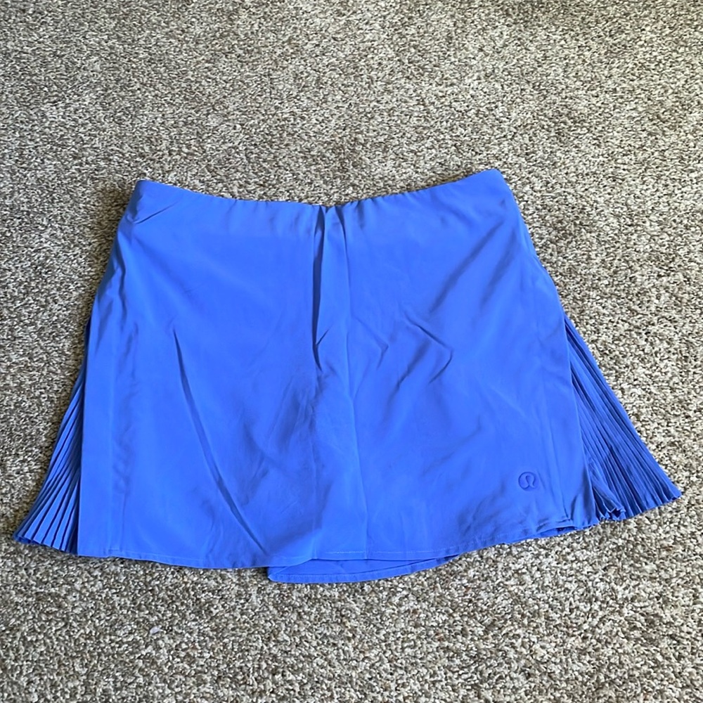 Lululemon side pleat skirt, purple, size 8